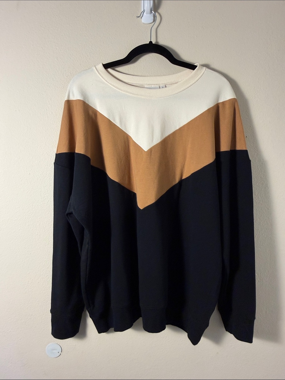 Torrid Relaxed Fit Super Soft Fleece Chevron Colorblock Sweatshirt Size 1X